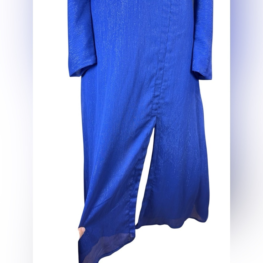 Rendoll Lagos.Blue Sweetheart Neckline Gown with Puff Sleeves - Picture 5 of 10